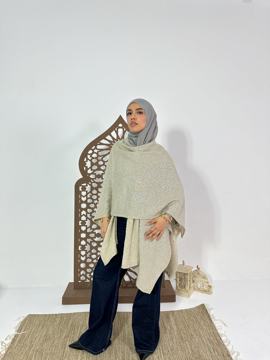 Qamar Cape in Shimmer Beige